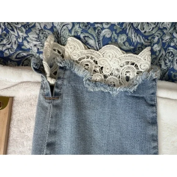 Lane Bryant High Rise Flex Magic Waistband Lace Hem Jeggings Light Wash 18 - Picture 10 of 10